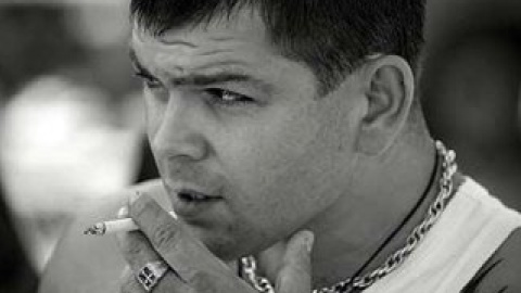 Отраднов помер в результаті отруєння алкоголем і клазопіном.
