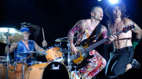 ​"Red Hot Chili Peppers" и "Muse" потребовали у киевских организаторов комнату для медитаций