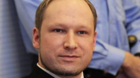 Имя Брейвика в спектакле упоминаться не будет.