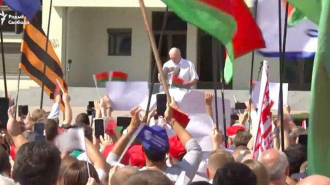 Олександр Лукашенко приїхав на мітинг. Скріншот відео