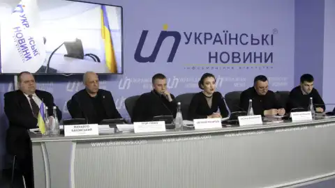 Адвокати екс-бійців батальйону "Донбас"  Тараса Костанчука і Олександра Іщенка стверджують про відсутність ознак злочину у справі про підкуп кандидата в Президенти, депутата Верховної Ради Юрія Тимошенко (позафракційний)