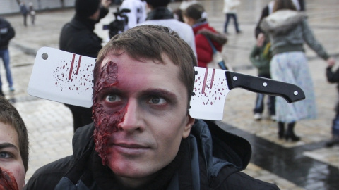 Фото дня: "Зомби парад" прошелся улицами столицы