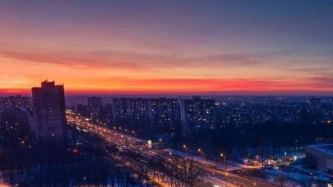 Сегодняшний закат в Киеве предвещает сильные морозы. Фото: @srgktk