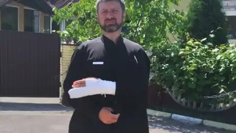 На Волыни активист ПЦУ сорвал крест и жестоко избил священника УПЦ
