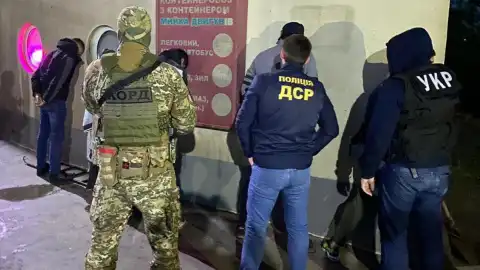 Задержание киллеров. Фото: kyiv.npu.gov.ua