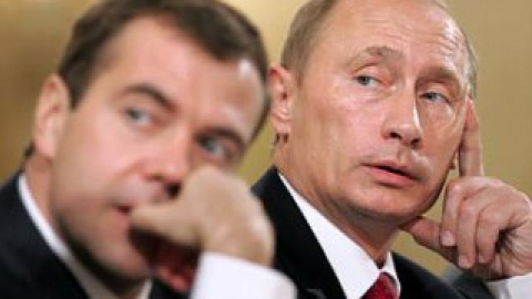Мультяшні президент і прем'єр заспівали частівки для росіян.