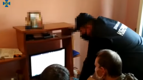 Задержание хакера. Скриншот видео СБУ