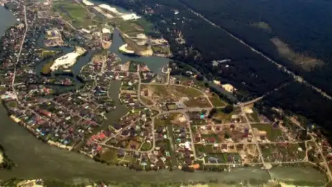 250 "обраних": хто живе за парканами "Кончі-Заспи" та "Пущі-Водиці" (повний список)
