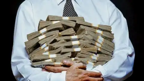 Закон об уголовной ответственности за незаконное обогащение вступил в силу