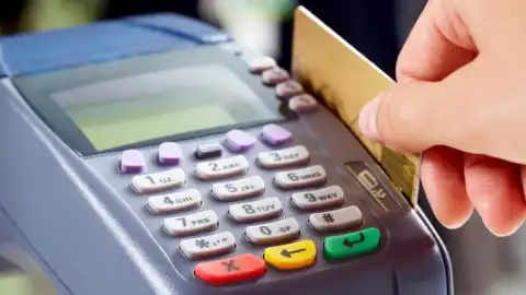 НБУ радить менше користуватися готівкою