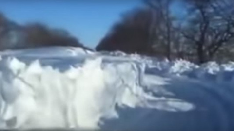 ​В сети появилось видео снежных лабиринтов в Одесской области
