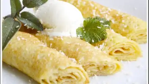 Блины с кокосовой стружкой. Фото: рецепты-юльетты.рф