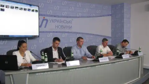  Пресс-конференция: "Общественность и депутаты с. Триполье (Обуховского района) выступают против незаконного передела земель местной властью" 