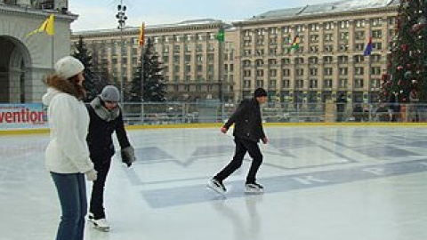 Цього року в Києві будуть працювати 68 ковзанок.