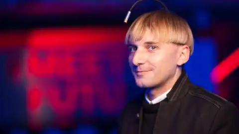 World’s first cyborg Neil Harbisson gives a lecture in Kyiv