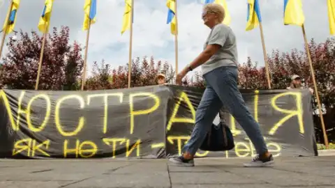 ​"Латентная люстрация". Сколько людей предпочли уйти с госслужбы, чтобы не проходить унизительную процедуру проверки