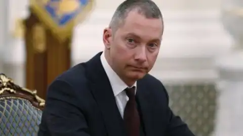 Книга Ложкина "Четвертая республика" получила специальную награду на Форуме издателей