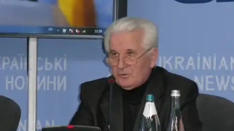 Депутат Верховної Ради 3-го і 4-го скликань Володимир Нечипорук представив Народну Конституцію України