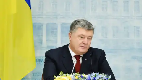Порошенко не считает, что ситуация с Саакашвили стоит международного внимания. Фото: @poroshenko