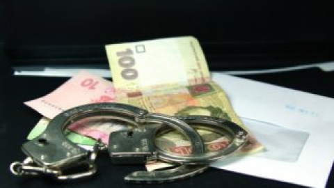 Вторая подозреваемая пока разыскивается.