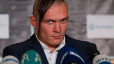 Украинский боксер Александр Усик.