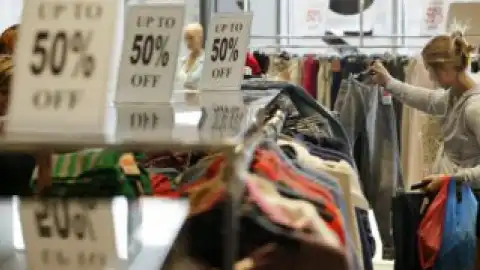 Розпродажі: економія чи тринькання