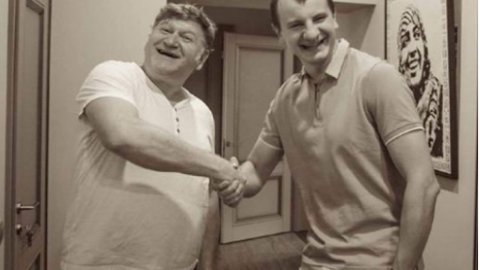 Соцмережі насмішили конфузи кремлівських санкцій. Фото: facebook Євген Карась 