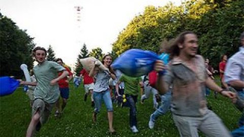 Бій відбувся на честь Оршанської битви.