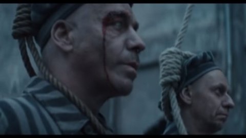 Кадр из клипа Rammstein - Deutschland. Скриншот youtube.com/ Rammstein Official
