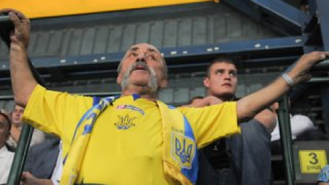 Парамон штовхнув суддю.