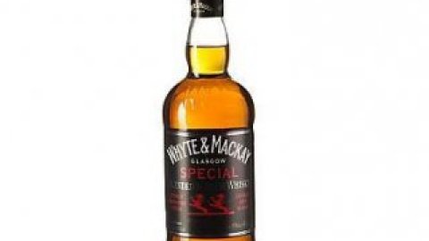 Усього загублено 2 ящики віскі Whyte and Mackay.