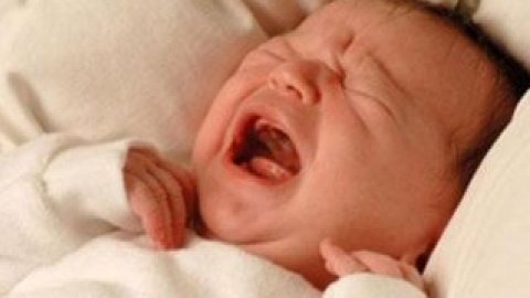 Жінка народила дитину прямо в банку.