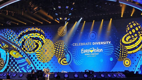 Платят 420 грн за 12 часов работы. Фото: facebook.com/pg/eurovision2017