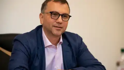 Павел Вовк.