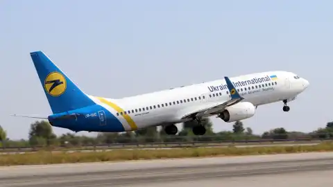 Из Майами в Киев вылетел рейс с эвакуированными украинцами