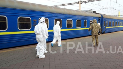 Поезд из Москвы. 