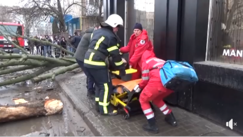 Наслідки циклону "Юлія" в Україні: одна людина загинула, двоє травмовані
