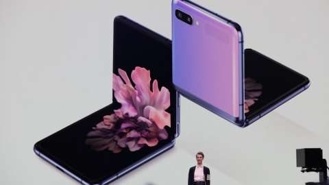 Samsung представила гибкий смартфон Galaxy Z Flip
