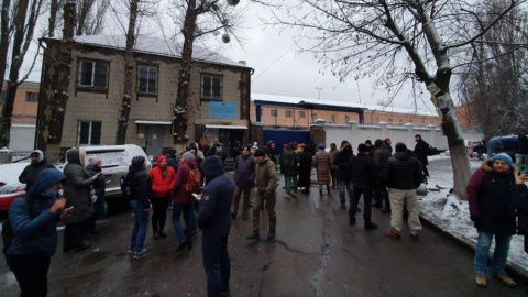 Активисты под Лукьяновским СИЗО. 