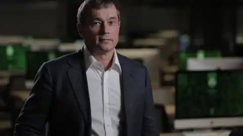 Vasyl Khmelnytsky denies having business in the annexed Crimea