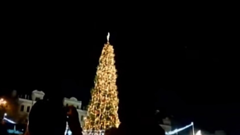 У Києві на Софійській площі запалили головну ялинку України