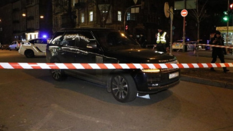 В центре Киева обстреляли Range Rover, погиб 3-летний ребенок