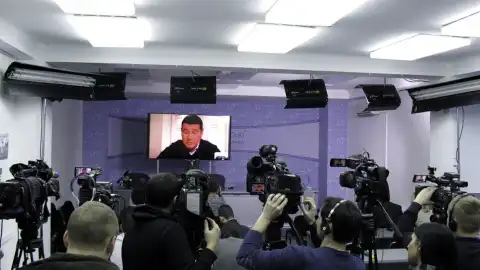 21.12.16 11.00 Прес-конференція Олександра Онищенка про корупцію в Україні