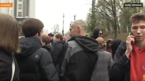 У Києві розпочався "Конопляний марш свободи": онлайн-трансляція