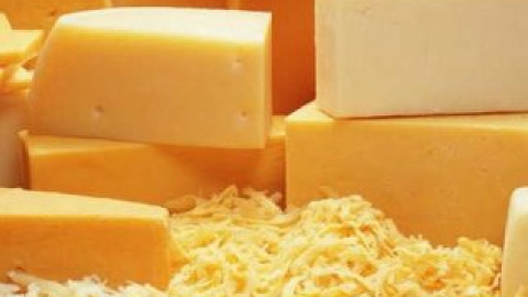 Банк стягує 3% і комісію за зберігання сиру в кондиціонованих сховищах.
