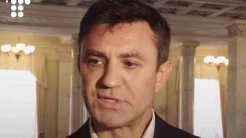 "Слуга народу" Тищенко розповів про надувну ляльку і порівняв Україну з насосом на питання про "формулу Штайнмаєра"
