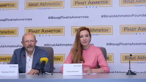 Фонд Рината Ахметова остается лидером благотворительности в Украине – опрос