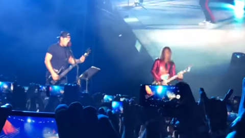 Російський співак Лоза назвав "кабацьким підходом" виконання Metallica пісні Цоя в Москві