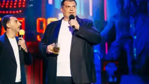 Юрий Корявченков (Юзик). Кадр из видео Квартал 95