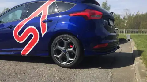 Тест-драйв Ford Focus ST. "Шаттлкар"